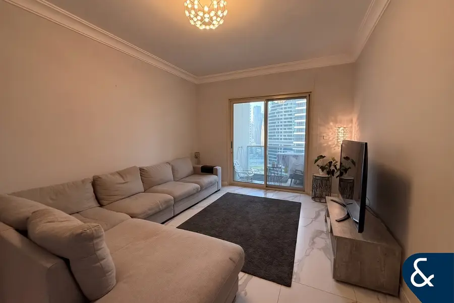 2 Bedroom | High Floor | Lake Shore Tower