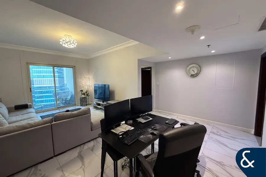 2 Bedroom | High Floor | Lake Shore Tower