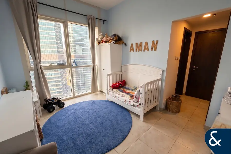 2 Bedroom | High Floor | Lake Shore Tower