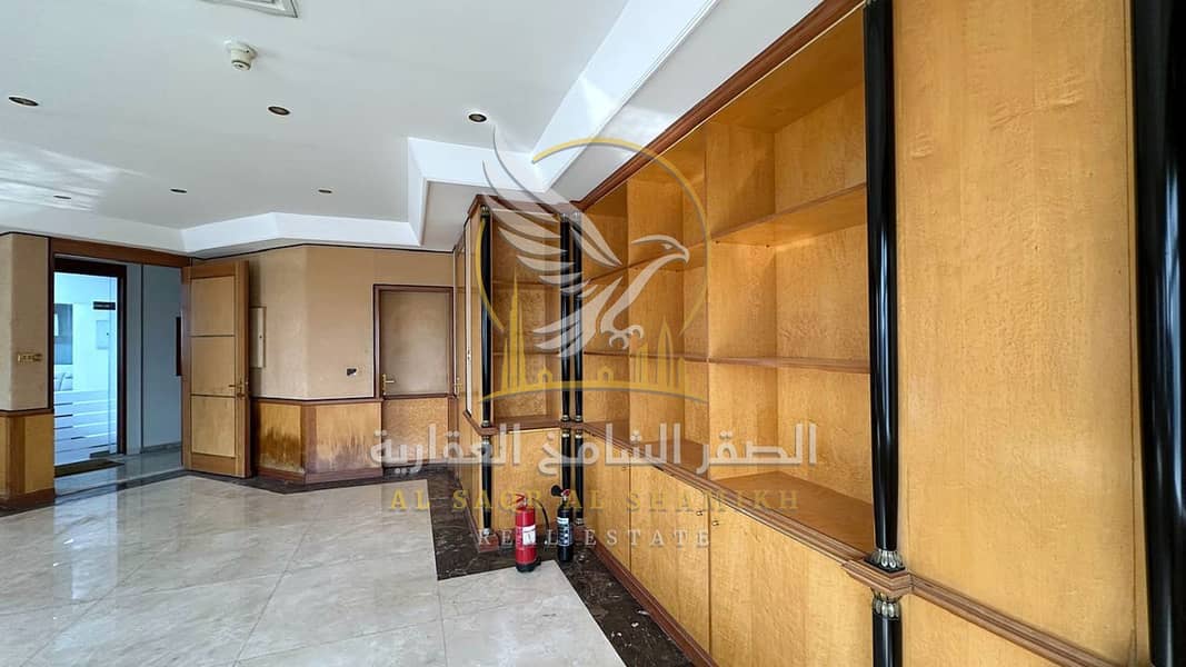 3 مكتب-للا-يجار-3-غرف-المجاز-1-الشارقة-صورة-العقار-re-001-07. jpg