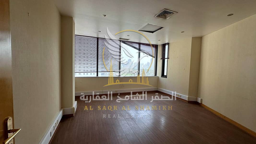 9 مكتب-للا-يجار-3-غرف-المجاز-1-الشارقة-صورة-العقار-re-001-14. jpg