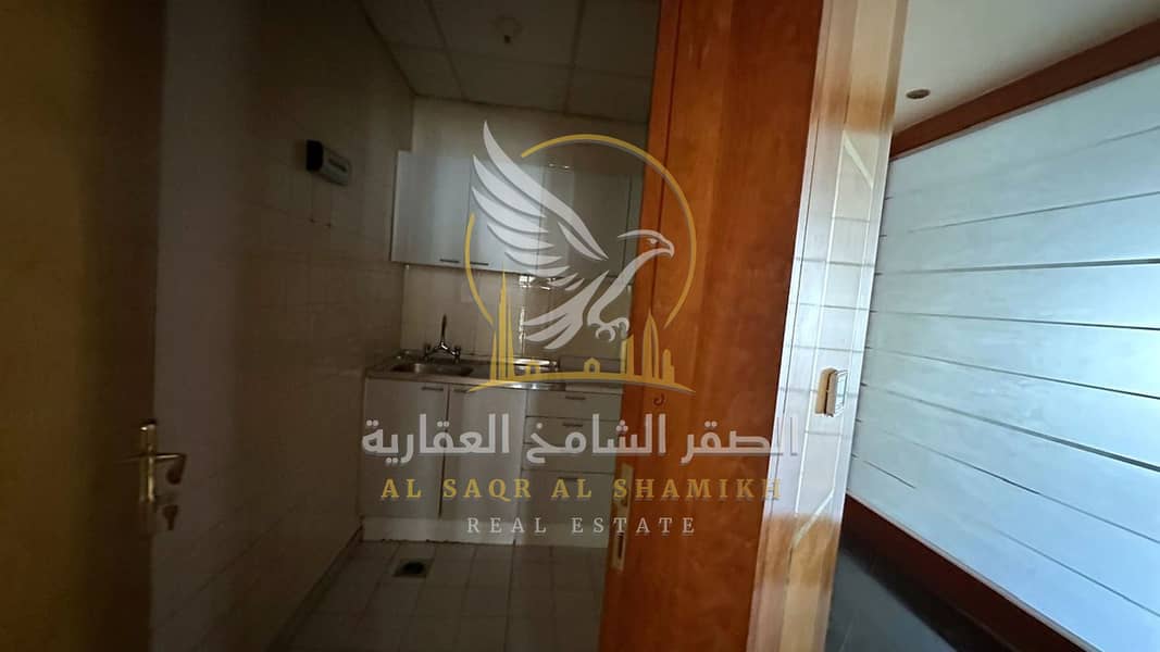 30 مكتب-للا-يجار-3-غرف-المجاز-1-الشارقة-صورة-العقار-re-001-30. jpg