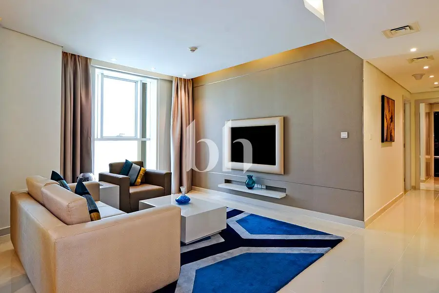 Vacant | Higher Floor | Partial Canal View