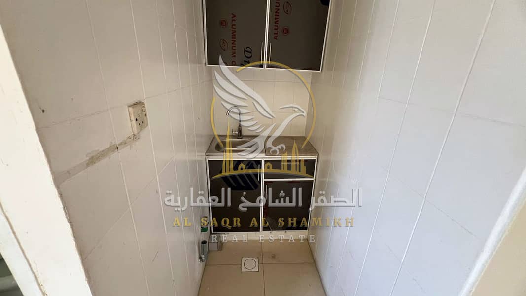 8 استوديو-للا-يجار-0-غرف-النباعة-الشارقة-صورة-العقار-re-001-09. jpg
