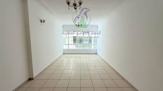 塔亚文， 夏尔迦 2 卧室单位待租 - apartment-for-rent-2-bedroom-altaawn-alsharqh-living-room-04. jpg