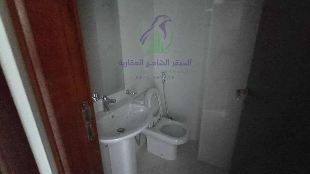 11 apartment-for-rent-2-bedroom-almmzr-alsharqh-bathroom-12. jpg