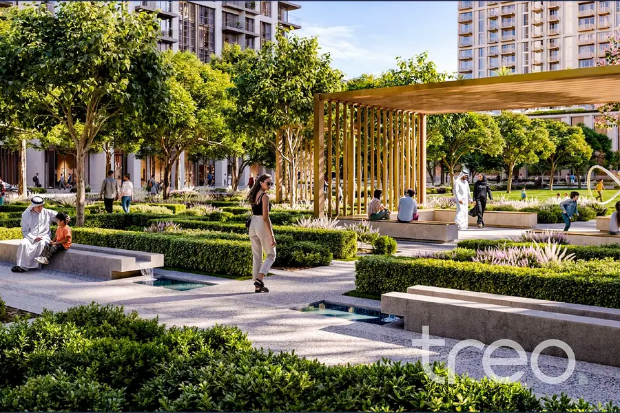 Canal View | Corner Unit | Spacious