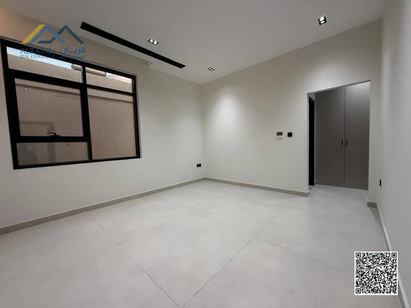 10 0f17cc95-45f7-40c1-9a57-49965b582ebe. jpg