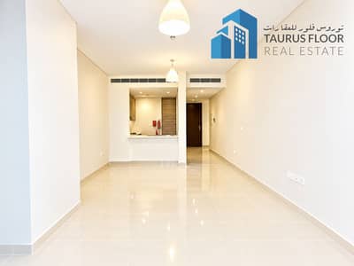 2 Schlafzimmer Wohnung zum Miete in Business Bay, Dubai - Minimalist Apartment Interior with Open Kitchen. png 2 Schlafzimmer Wohnung zum Miete in Business Bay, Dubai - Minimalist Apartment Interior with Open Kitchen. png