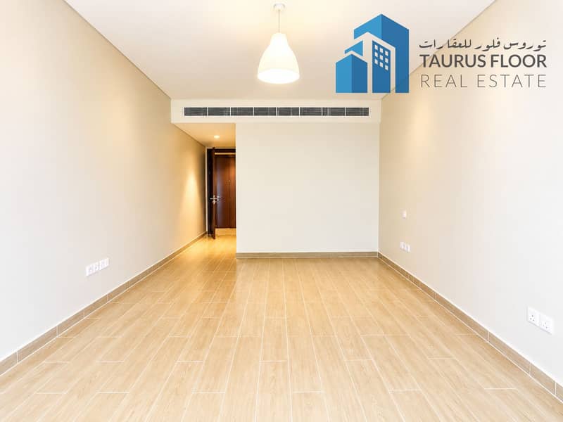 7 Bright Empty Modern Apartment Interior. png