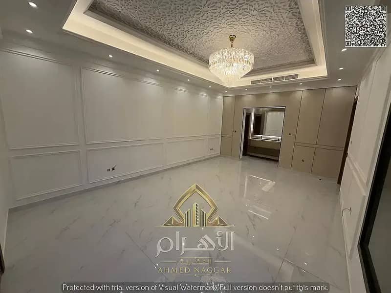 34 867615306-1066x800. webp