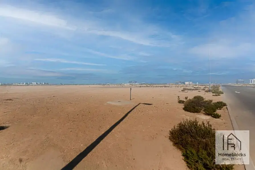 CORNER PLOT | PRIME LOCATION | CLOSE TO SHEIKH ZAYED ROAD