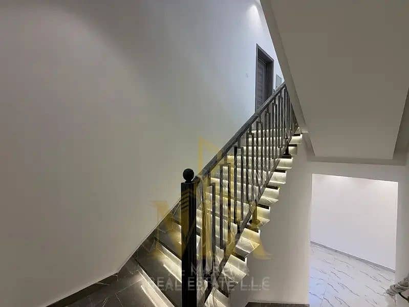 17 873141779-800x600. webp