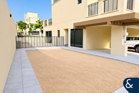 Townhouse de 5 chambres à à louer à DAMAC Lagoons, Dubai - Maison de ville à DAMAC Lagoons，Malta，Malta 1, 5 chambres, 220000 AED - 17042305