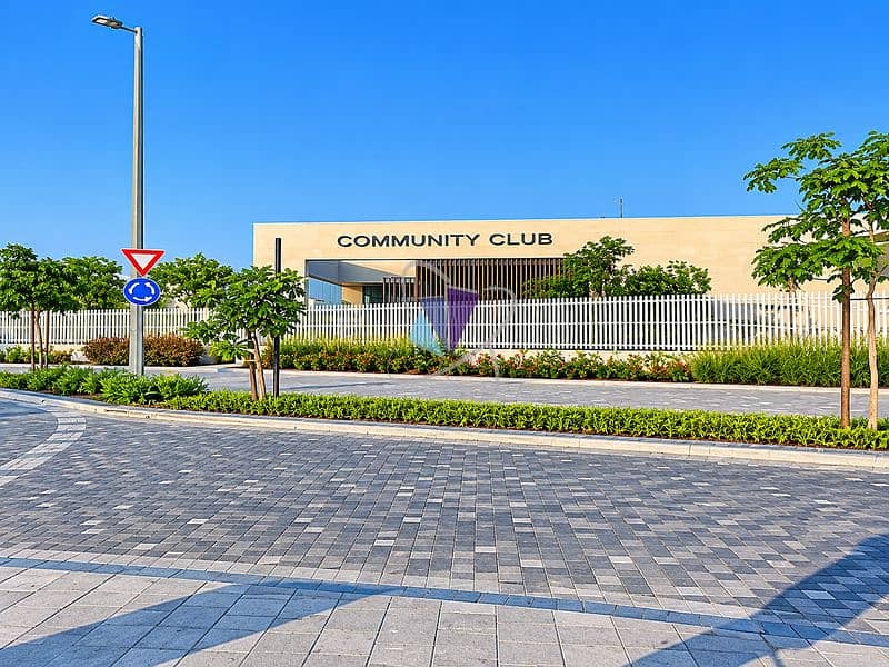 2 Community Club Roundabout Facade. png