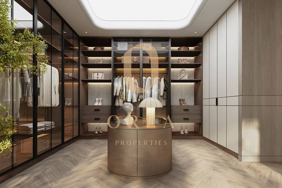 5 Walk-in Closet. jpg