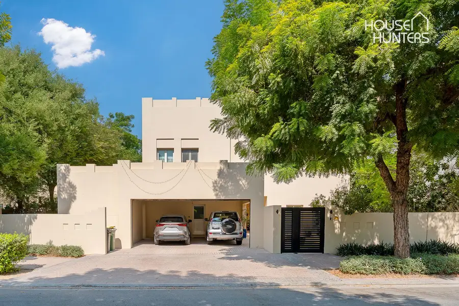 Immaculate Hattan| Private Pool |Peaceful Location