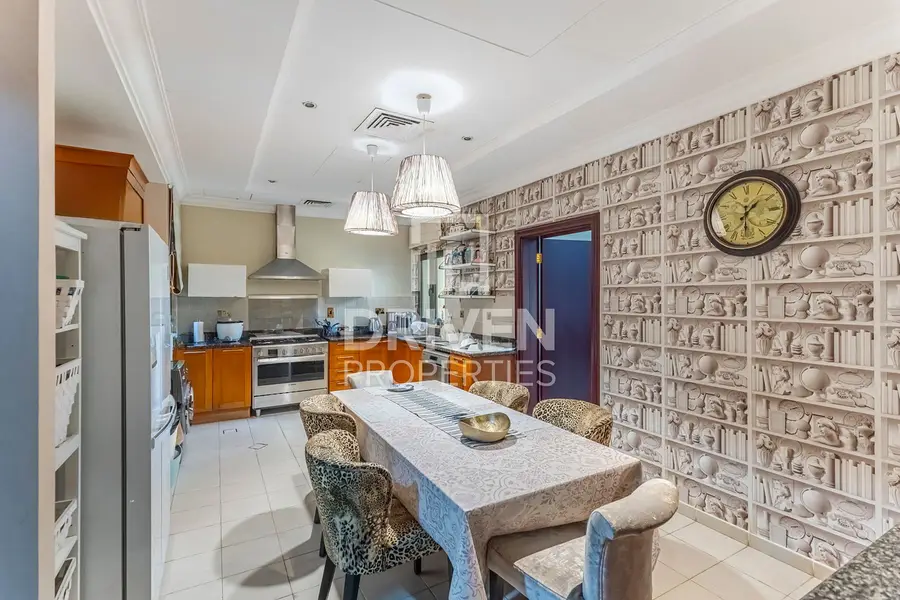 Luxury Villa at Canal Cove | Iconic Palm Lifestyle