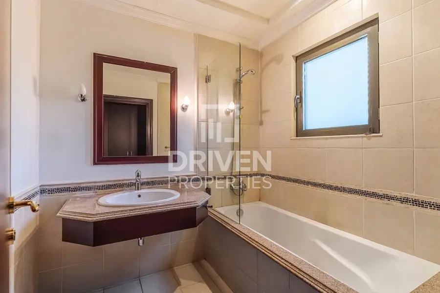 Luxury Villa at Canal Cove | Iconic Palm Lifestyle