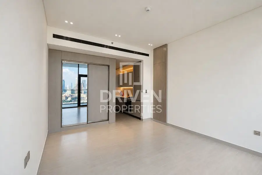 High Floor | Brand New | Modern Finishing