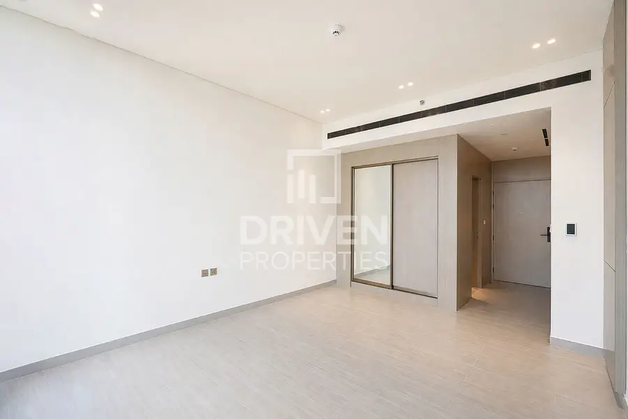 High Floor | Brand New | Modern Finishing