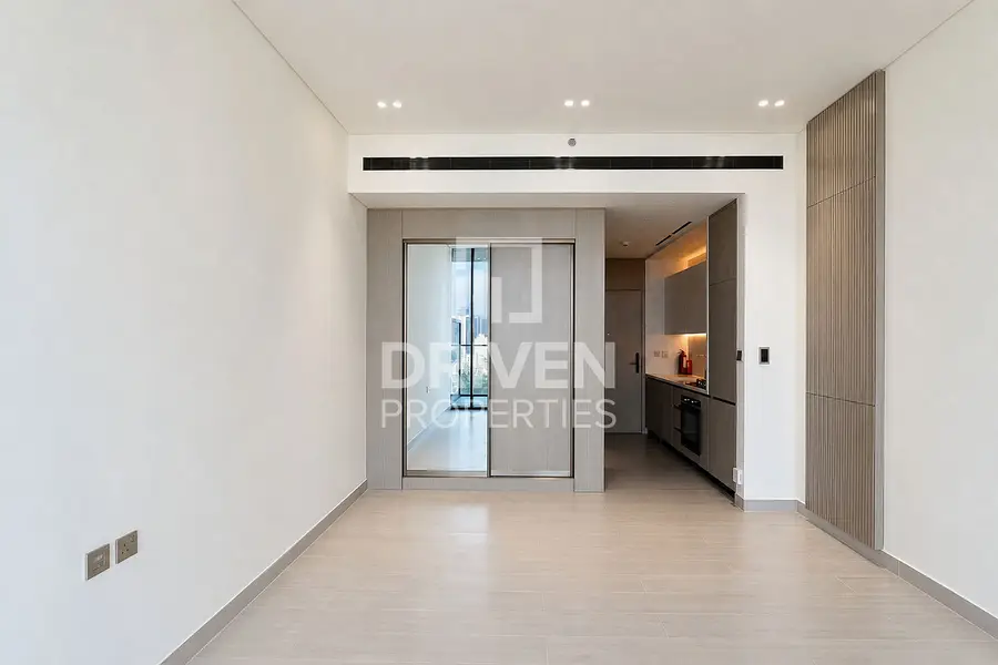 High Floor | Brand New | Modern Finishing