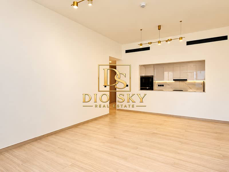 5 Image 5