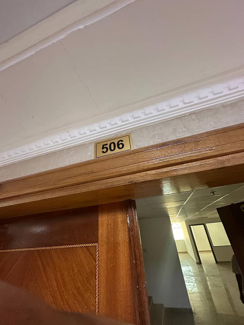 8 1000727662. jpg