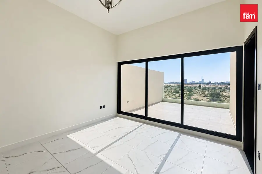 Single Row | Vacant | Best Price