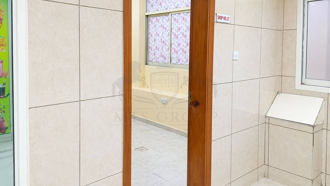 2 Bright Tiled Entrance with Floral Window. png