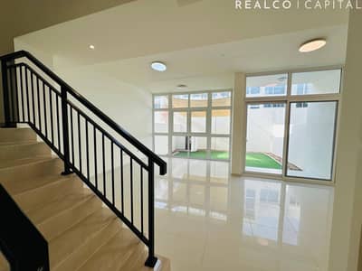 Townhouse de 3 chambres à à louer à DAMAC Hills 2 (Akoya by DAMAC), Dubai - Maison de ville à DAMAC Hills 2 (Akoya by DAMAC)，Centaury, 3 chambres, 100000 AED - 17047331