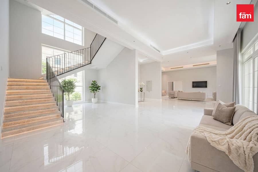 Villa in Nad Al Sheba,Nad Al Sheba 2, 5 slaapkamers, 760000 AED - 17047365 Villa in Nad Al Sheba,Nad Al Sheba 2, 5 slaapkamers, 760000 AED - 17047365