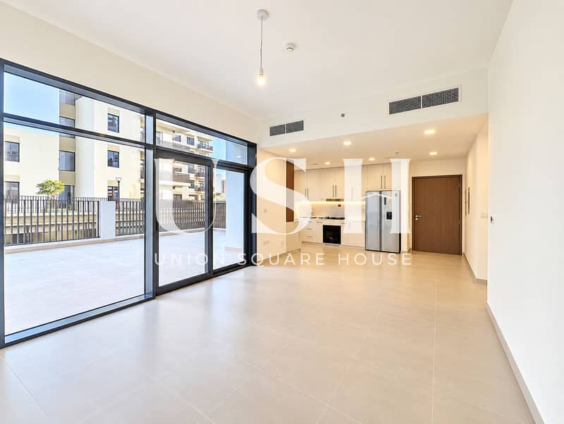 2 Modern Empty Apartment Living Space. png