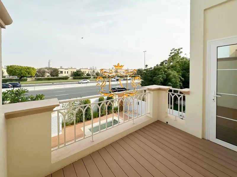 Fully Renovated I Modern Furnished 3 Bedroom Villa I 3M Type