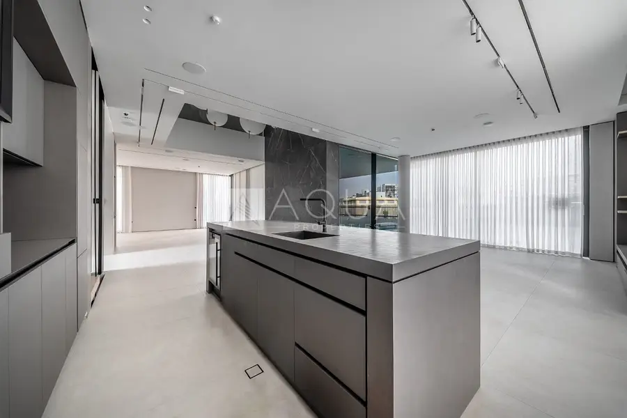 Finished Luxury Home Setting New Standards