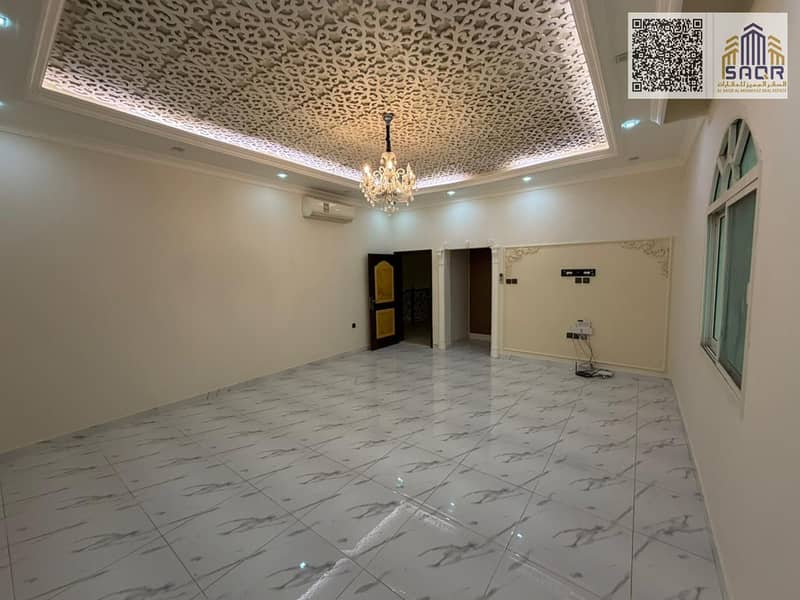 10 31ac2f00-821c-443e-be86-dedab9e07163. jpg