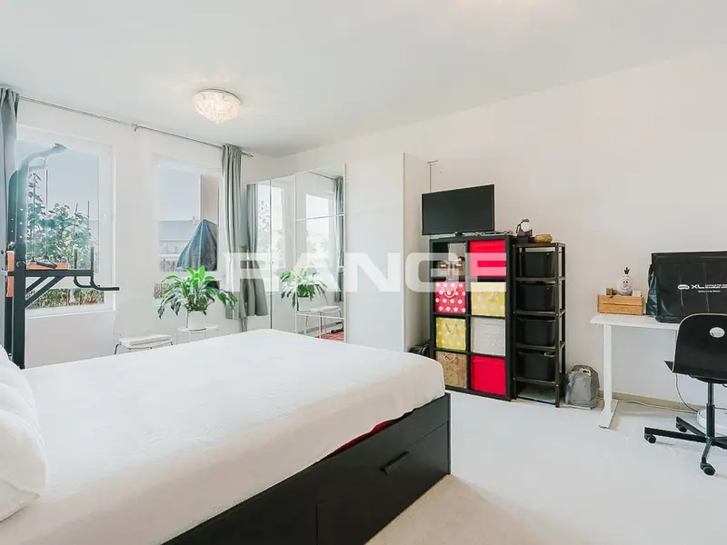 2 Beds with Maids | Upgraded | Rented | Good ROI