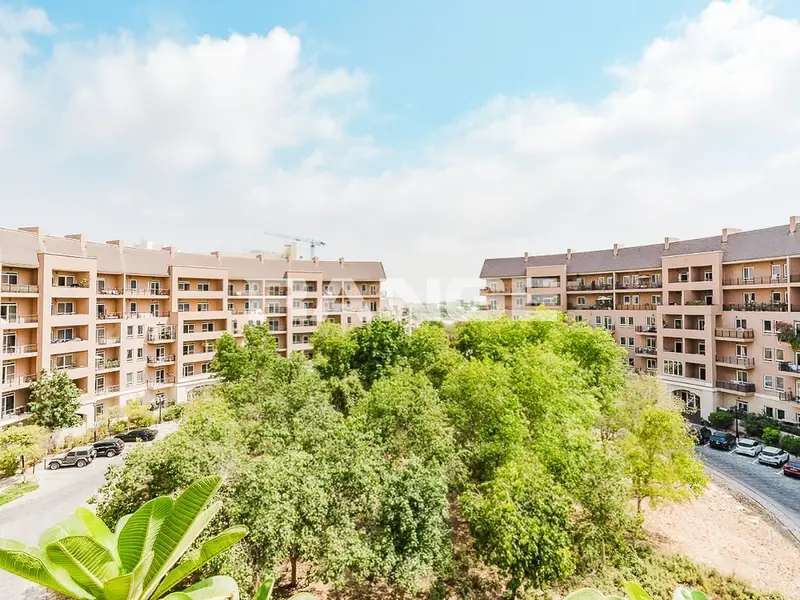 2 Beds with Maids | Upgraded | Rented | Good ROI