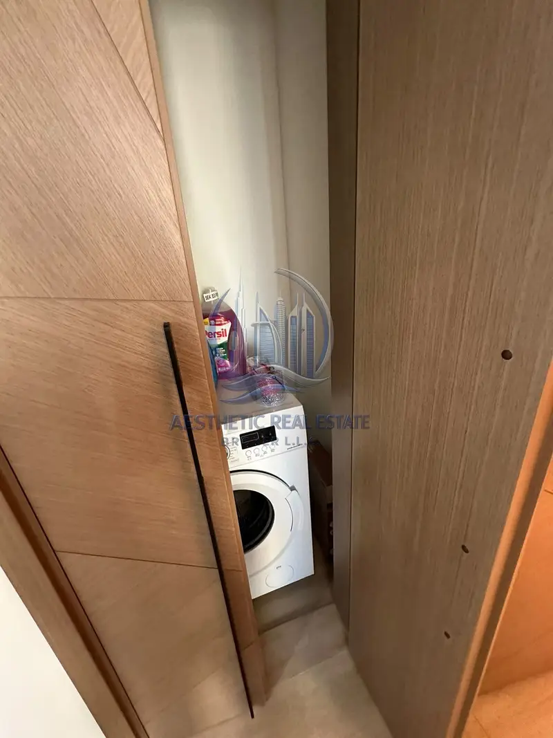 1 Bedroom Apartment | Palace Residences | Canal View VACANT