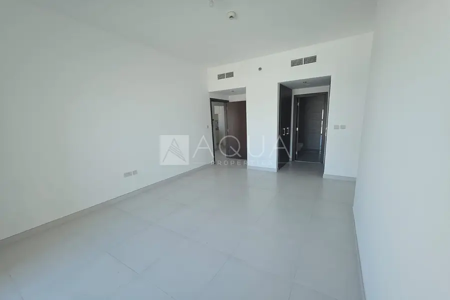 High floor | Well Maintained | Great Location
