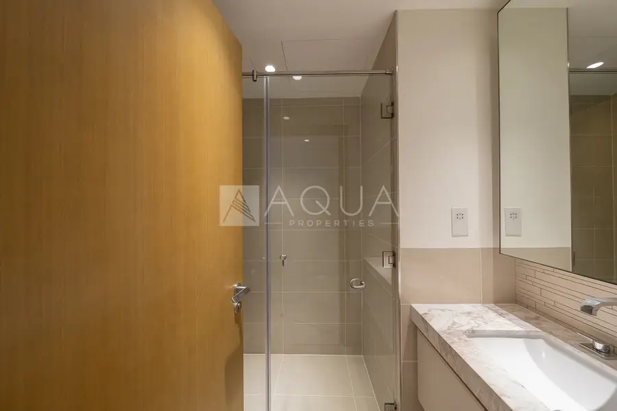 Low Floor | Spacious Layout | Ready to Move In
