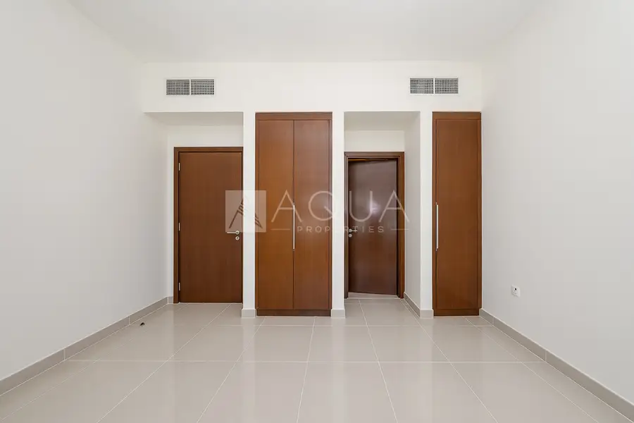 Contemporary | Park Views | Spacious 4 BR