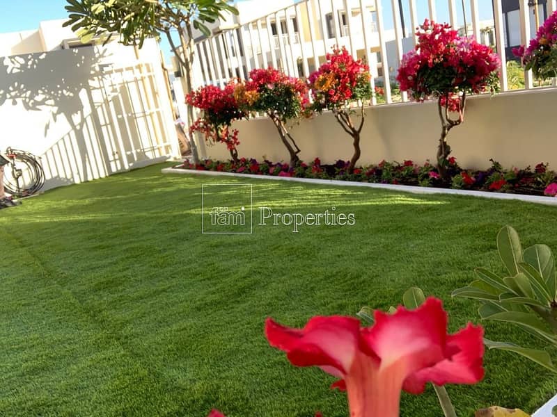 Landscaped Garden | Close to Park and Pool