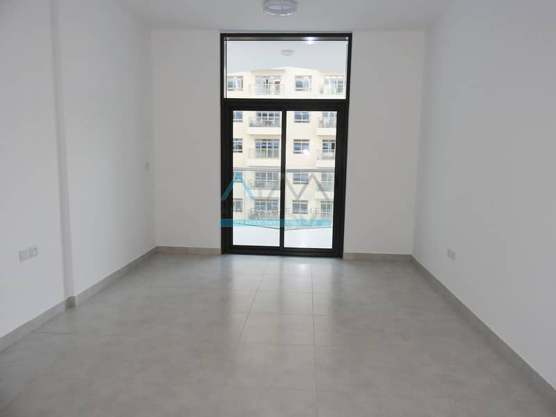 X-Large Chiller Free Upgraded Studio w. Balcony at 35 X-Large Chiller Free Upgraded Studio w. Balcony at 35