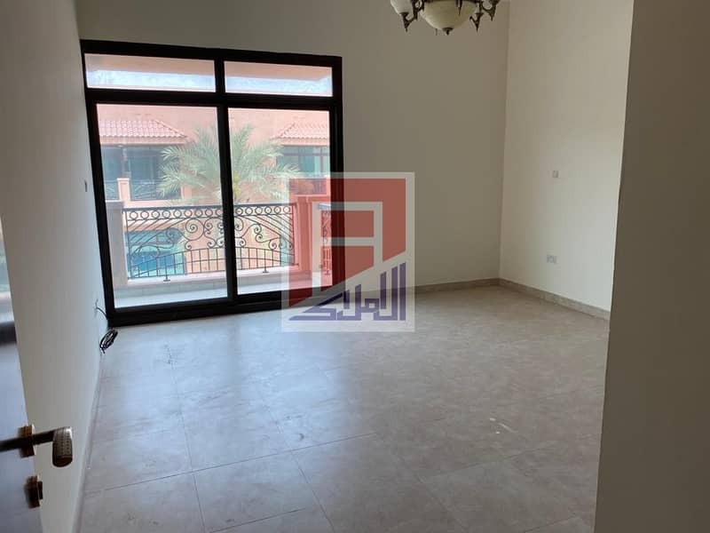 3 Large & Spacious 4 bhk villa available  in Sharqan
