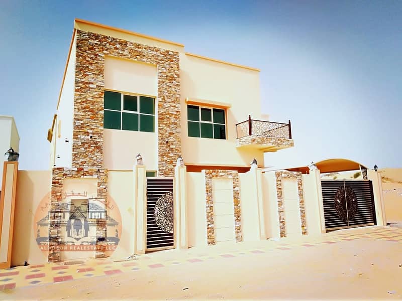 Villa for sale, modern design, close to the main street and finishes in Ras Al Khaimah