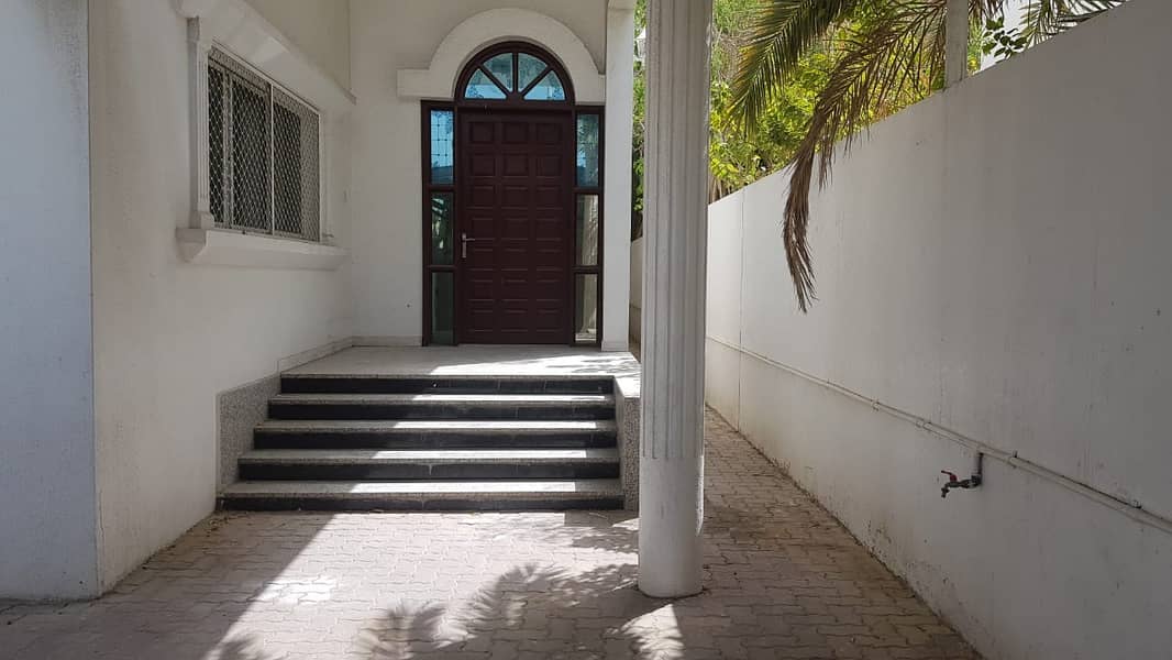 *** TOP DEAL - Luxury 4BHK Villa with garden space available in Al Sharqan, Sharjah in lowest price