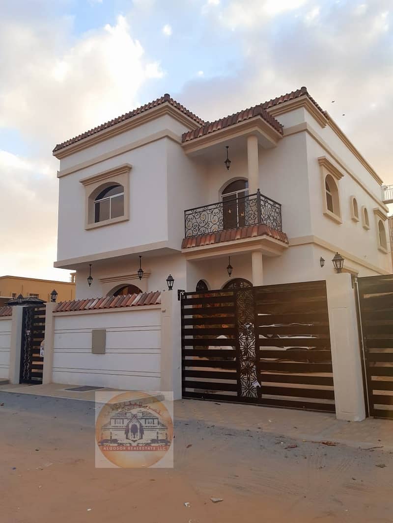 Villa for sale in Ajman, Rawda, freehold for all nationalities, excellent location and super deluxe finishes