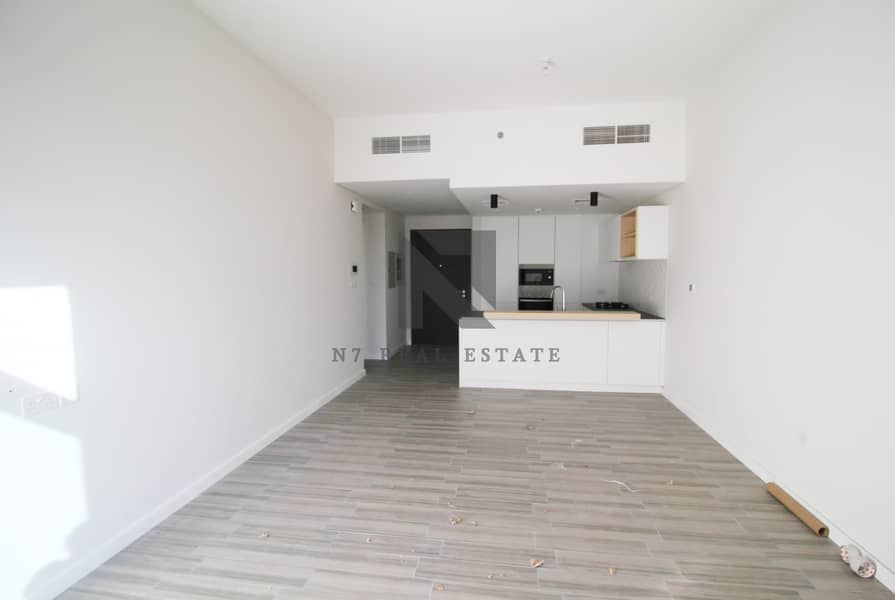 Splendid 1br | Bright with Pool View | Belgravia-2 Splendid 1br | Bright with Pool View | Belgravia-2