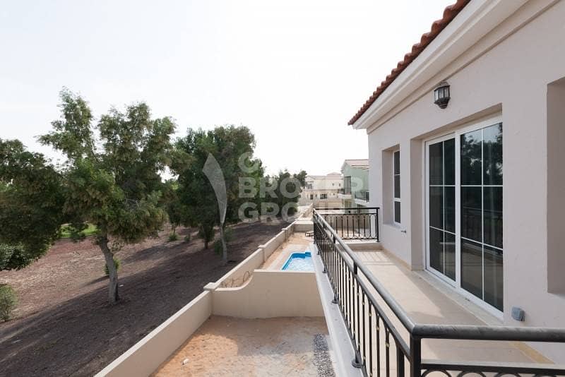 Fully upgraded Villa Direct Golf Course